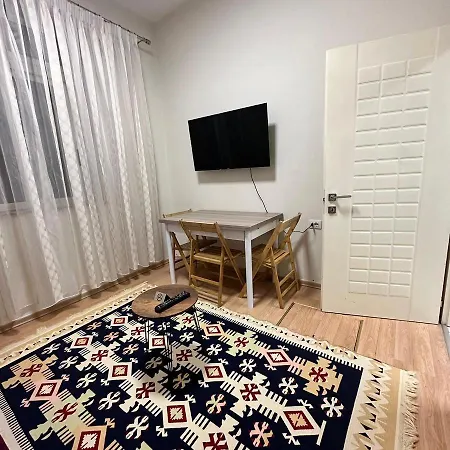 New In Bllok * Tirana